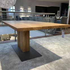 Esstisch Mono Pur Ulme Massiv Oberfläche Geölt Rustikal Bodenplatte Stahl Dunkelgrau Pulverbeschichtet