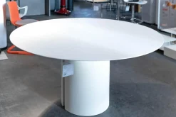 Esstisch NVL Tischplatte Holzfaser Gestell Hartpolyurethan Oberfläche Weiß Matt Lackiert