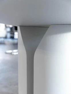 Esstisch NVL Tischplatte Holzfaser Gestell Hartpolyurethan Oberfläche Weiß Matt Lackiert