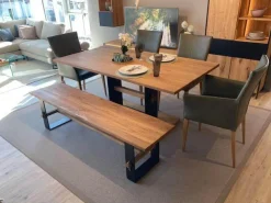 Esstisch Pato Tischplatte Wildeiche Massiv Geölt Gestell Metall Schwarz Pukverbeschichtet Bodenplatte Echtholz Furniert Ohne Bank Stühle Sowie Dekoration