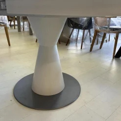 Esstisch Radon Knorrige Eiche Aquqcreativebeize 9010 Weiß Matt Lackiert Inklusive Auszug