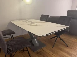 Esstisch Savona Tischplatte Keramik Marble Statuario Matt Weiß Grau Gestell Metall Quarzo 7039 Grau Pulverbeschichtet Ausziehbar