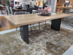 Esstisch Sky Natural Holzoberfläche Gewachst Gestell Natureisen Schwarz Lackiert