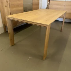 Esstisch SL V Knorrige Eiche Puro Geölt Äste Mit Harz Ausgegossen