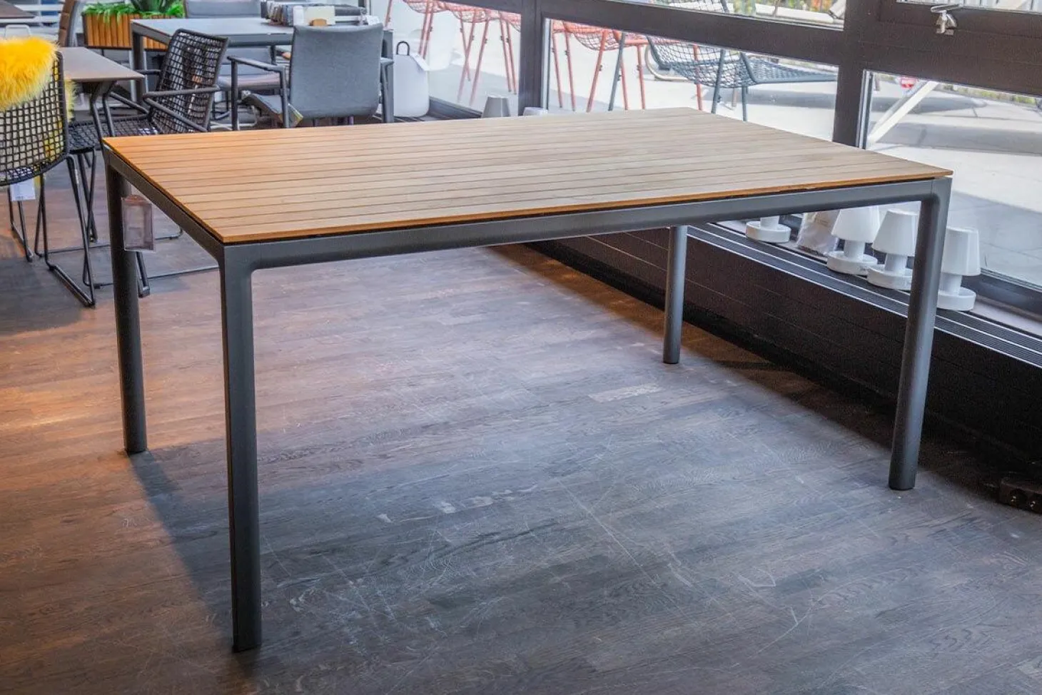 Esstisch Soft Teak Outdoor Gestell Aluminium Anthrazit Pulverbeschichtet