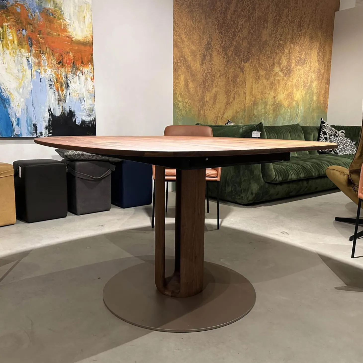 Esstisch Sqround Ast Nussbaum Hartwachssiegel Bodenplatte Sahara Beige Mit Auszug