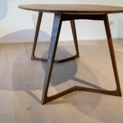 Esstisch Twist Amerikanischer Nussbaum Massiv