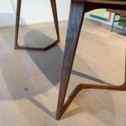 Esstisch Twist Amerikanischer Nussbaum Massiv