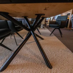 Esstisch WK 852 3 Wildeiche Bianco Geölt Kreuzfuß Gedreht Pulverbeschichtet Schwarz