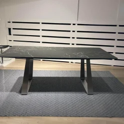 Esstisch WK 852-9 Tischplatte Keramik Marmor Schwarz Rundkufe Edelstahl Matt