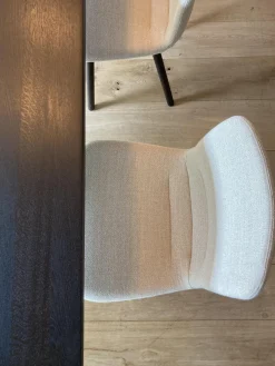 Esstischgruppe Mit Tisch S.A.M. Bois Tischplatte Eiche Massivholz Dunkel Gebeitzt Und 6 Stühlen HAL Soft Wood Stoff Dumet Farbe Beige Melange Gestell Eiche Massivholz Dunkel Gebeitzt