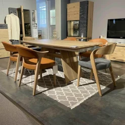 Esstischgruppe V-Rock Mit 4 Stühlen Mit Armlehnen Und 2 Stühlen Ohne Armlehnen Alteiche Rustiko