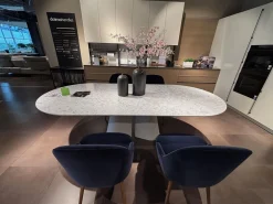 Estisch Pillar Oval 260x120 Weißer Carrara Marmor Fuß Beton