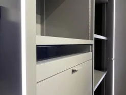 Falltürenkleiderschrank Collect Plus Lack M37 Manor Grün Braun Ledergriff Schwarz Inklusive Innenbeleuchtung