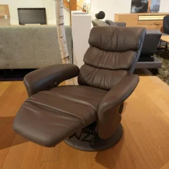 Fernsehsessel Easyswing Bezug Leder 24 Longlife Schlamm Braun Fuß Teller Bezogen