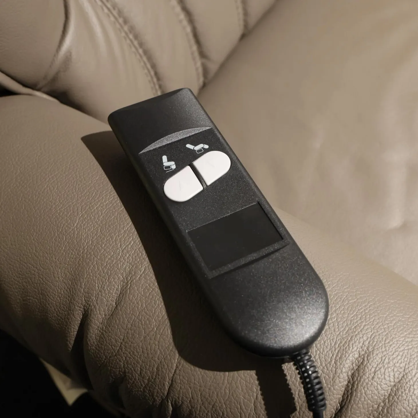 Fernsehsessel Kassel Bezug Leder 71 Torro Vulkan Braun Füße Rollen Kunststoff Schwarz