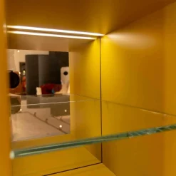 Gallery Low Cupboard Außen Holzfarbe W20 Mongoi Innen Giallo Mustard Rückwand Spiegel Mit Beleuchtun