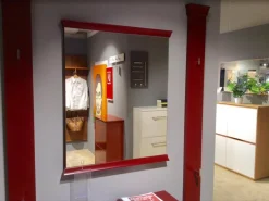 Garderobe Korsika Lack Dark Red Rot Griffe Metall