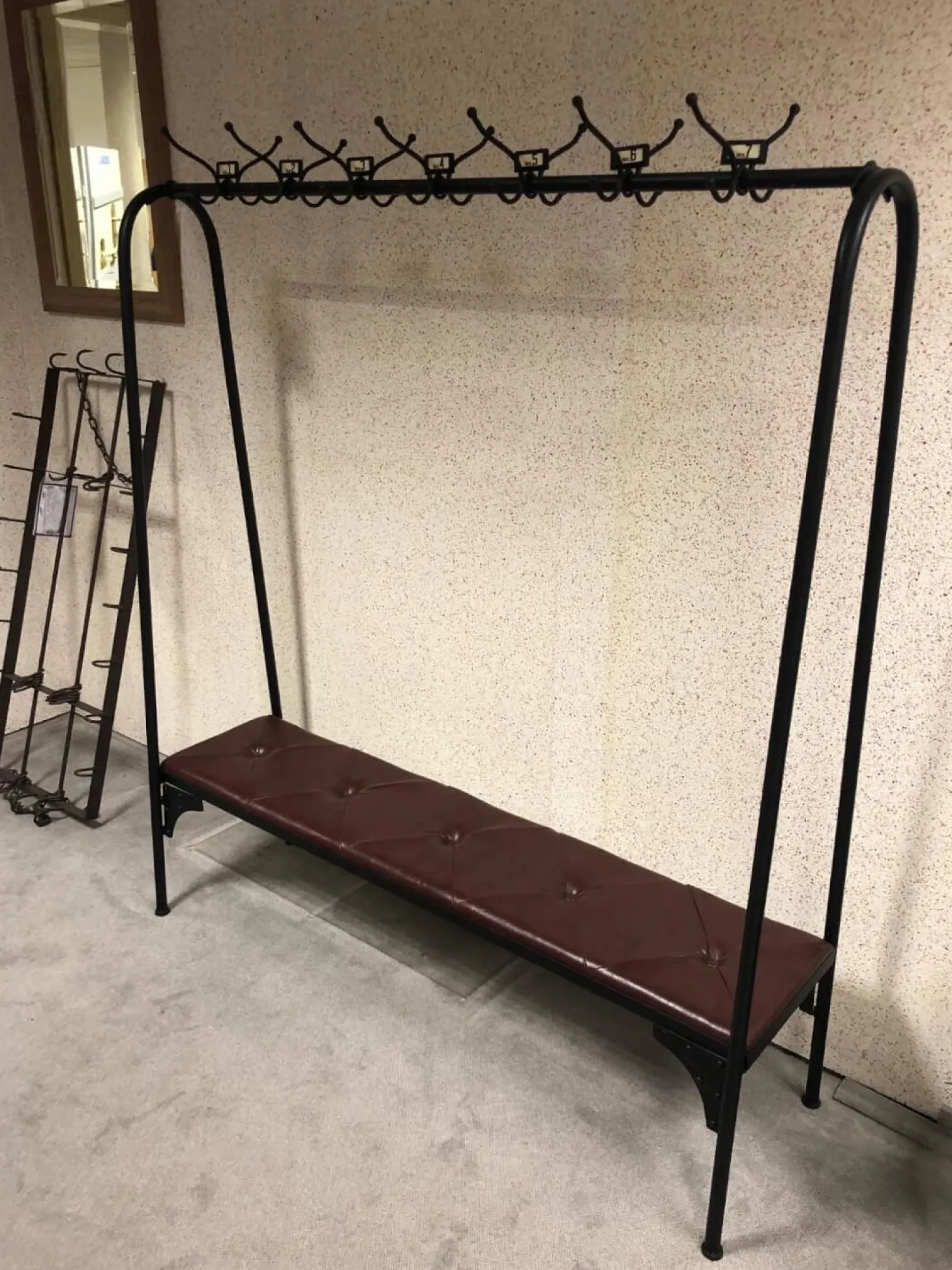 Garderobe Modell 80796 Gym Bench Kunstleder Bordeaux Rot Rahmen Stahl Lackiert Schwarz