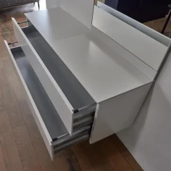 Garderobe S7 Lack Grau-Weiß 27 Inklusive 3 Kleiderbügel