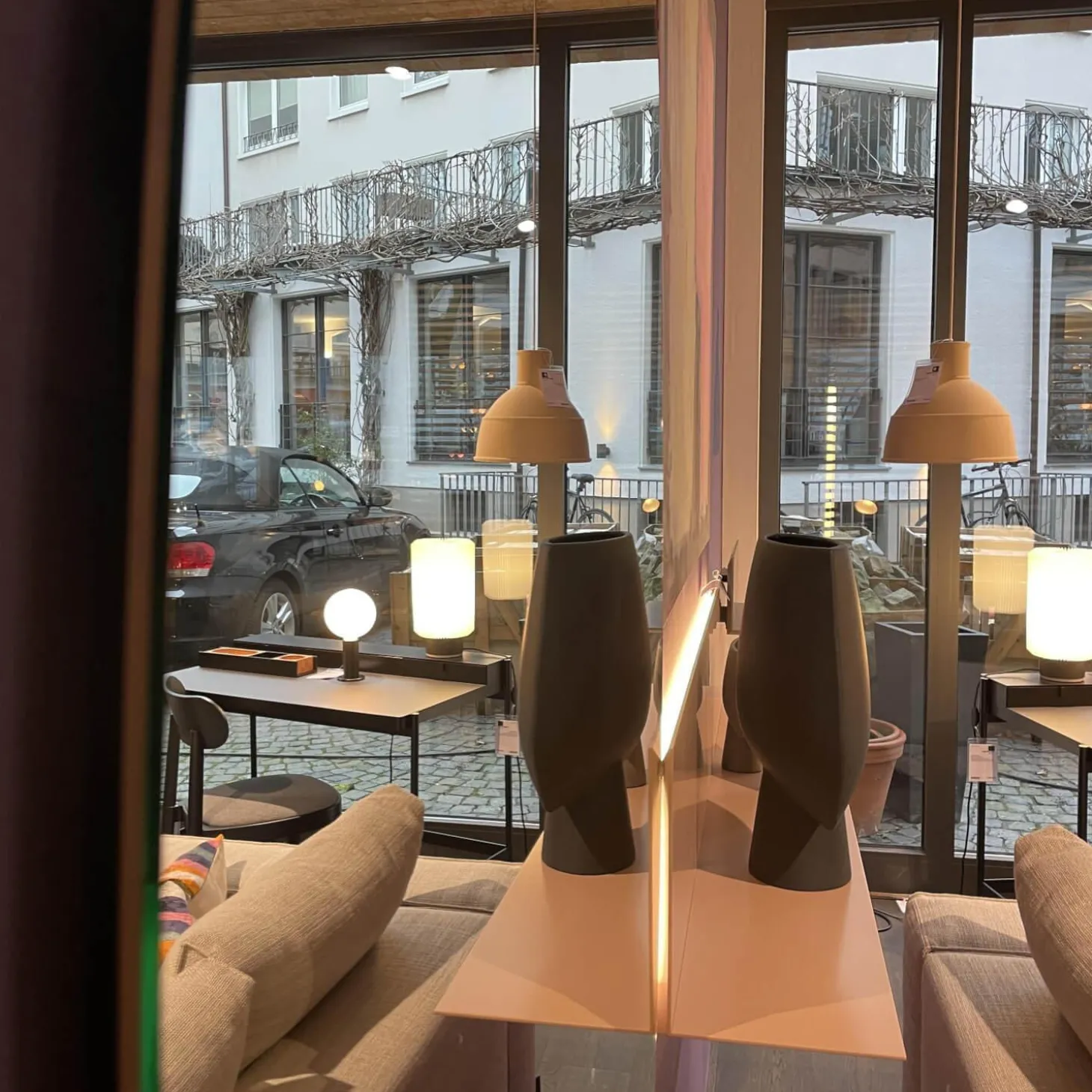 Garderobenlösung Lilu Winkelregal Lack Rosenquarz Winkelregal Lack Manor Spiegel mit Beleuchtung