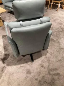 Garnitur 6270 Und 7270 Bezug Leder Longlife Soft 22 Jade Blau Grau Füße Metall Schwarz Inklusive Manuell Ausklappbaren Kopfstützen