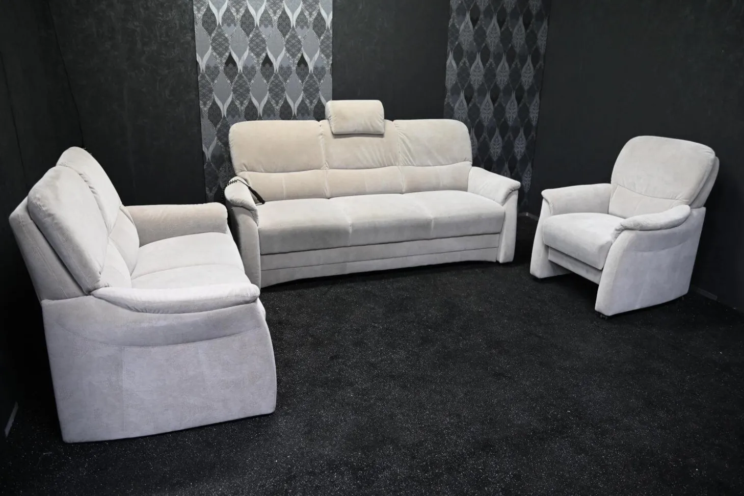 Garnitur Alina Stoff 03 Hellgrau 3-2-1 mit Vorziehbett und Sitztiefenverstellung Elektrisch