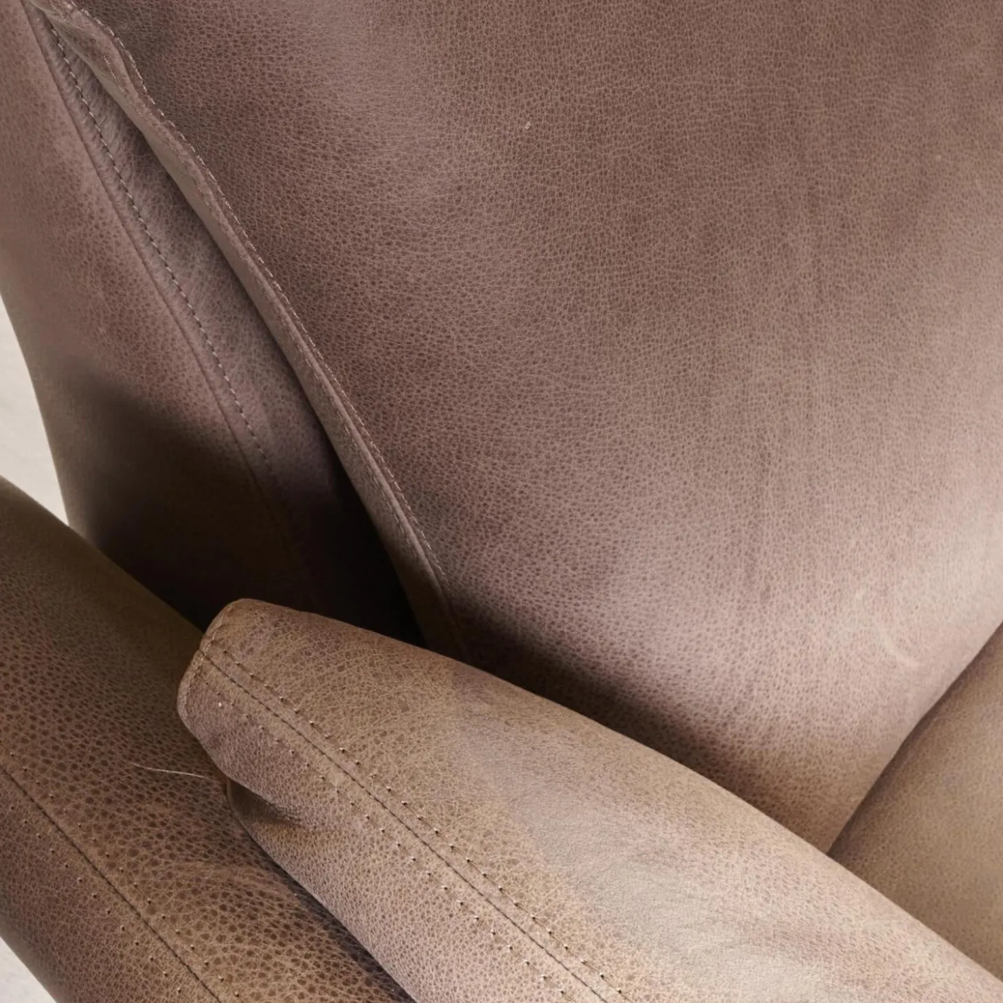 Garnitur Arosa Leder Braun Gestell Schwarz