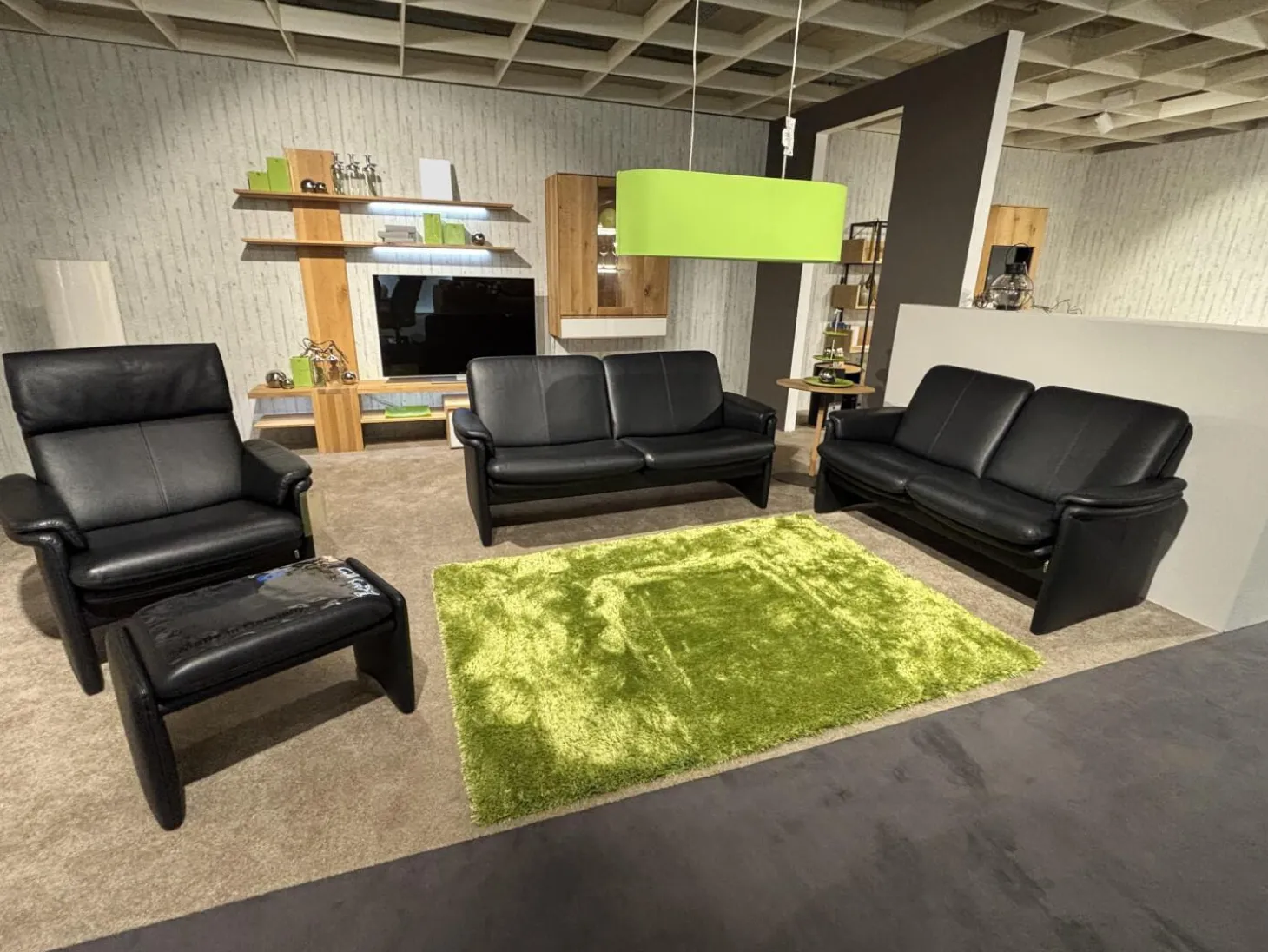 Garnitur City Leder 43.876 Dunkelblau mit Sessel und Hocker