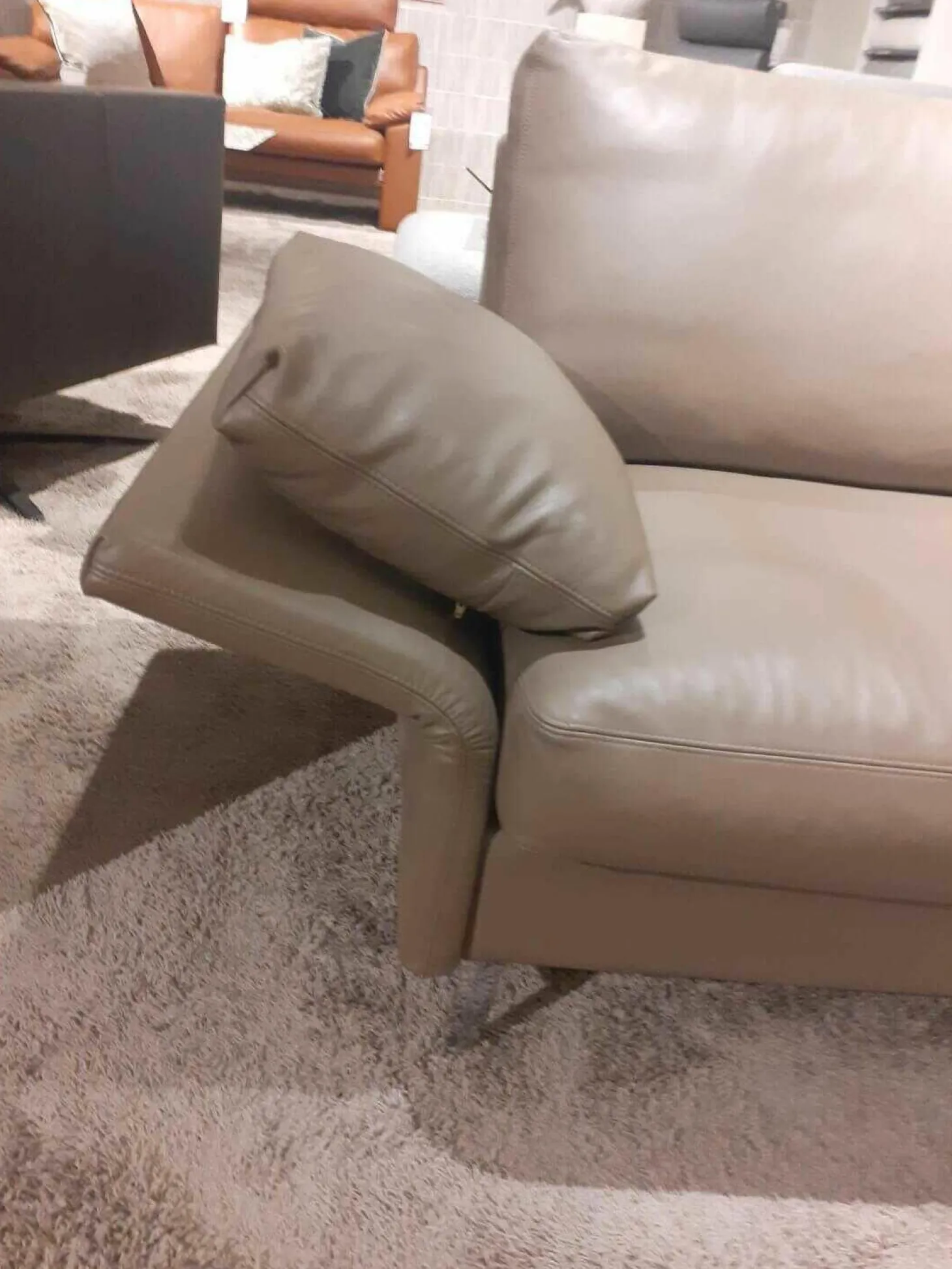 Garnitur CL 990 Leder 42 Fango 2 Sofas 1 Kopfstütze