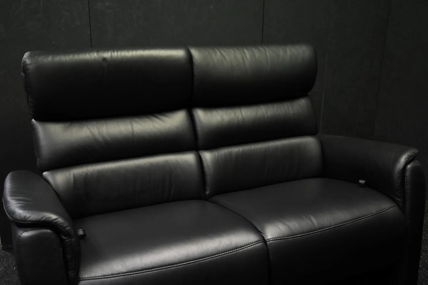 Garnitur Lenny Leder Dolcia schwarz mit 2 x Motor Relax +Heizung und 2 x manuell Relax