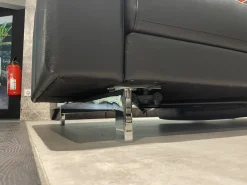 Garnitur Vida Leder 60 500 Schwarz Fuß Spange Glanzchrom