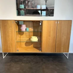 Highboard Cubus Pure Außen Eiche Natur Geölt Innen Buche Metallgestell Schwarz Mit Beleuchtung