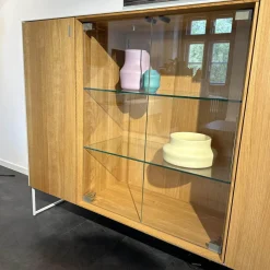 Highboard Cubus Pure Außen Eiche Natur Geölt Innen Buche Metallgestell Schwarz Mit Beleuchtung