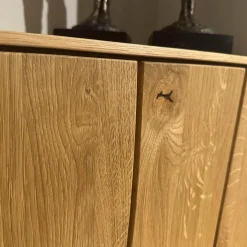 Highboard Mileto C Asteiche Gebürstet Geölt Gestell Metall Schwarz Mit LED Beleuchtung