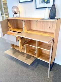 Highboard Mileto Front Mattlack Steingrau Grau Korpus Asteiche Massiv Gebürstet Natur Geölt Kufengestell Schwarz Matt