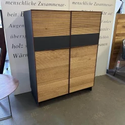 Highboard Schrank Tratum Klein Knorrige Eiche Natur Geölt Glas Dunkelgrau Matt Mit Lamellenfronten