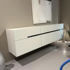 Hängesideboard Gap Lack Matt NCS S1502-Y Pearl Creme Fuge Chrom Rauchgrau