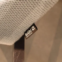 Hochlehnsessel Grace Wood Bezug Stoff 4057 61 Blau Grau Gestell Eiche Schwarz Gebeizt Inklusive Hocker