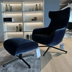 Hochlehnsessel Victor Stoff 4473 69 Dunkelblau Kreuzfuß Schwarz Inklusive Hocker