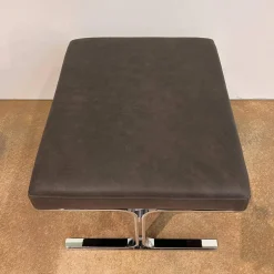 Hocker Berlin Chair Leder Vintage 65 1410 Cigar Schwarz Gestell Profilstahl Hochglanz Verchromt