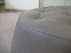 Hocker Big Jack Bezug Leder Rancho Cora Grau Beige