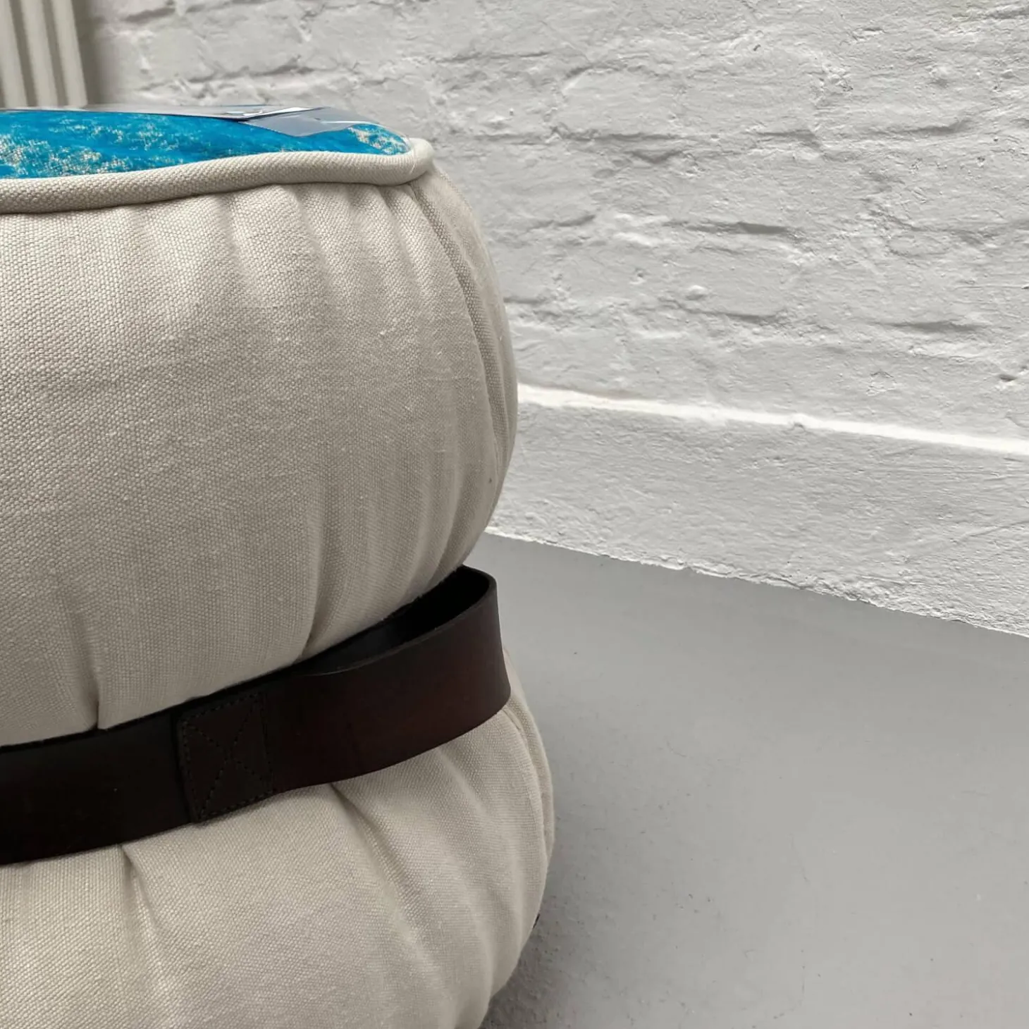 Hocker Chubby Chic Sitz Stoff Flock Türkis Weiß