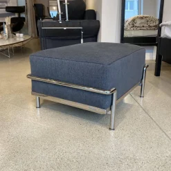 Hocker Designklassiker LC2 Stoff Grau Savanna 13E398 Stahlrohr Chrom