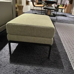 Hocker Glove Pure Jr 8950 Stoff Plutone Grün Gestell Massive Buche Schwarz Lackiert