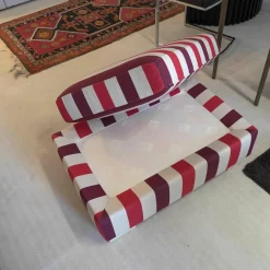 Hocker Inspiration Sahco-Stoff Rot Weiß