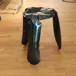 Hocker Plopp Rostfreier Stahl Cosmic Blue Schwarz