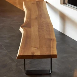 Holzbank Nussbaum Gestell Metall Schwarz