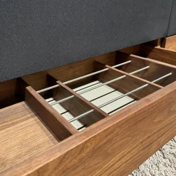 Home-Entertainment Raumteilerkorpus Mit TV-Säule Abdeckplatte Farbglas Schwarz Matt Nussbaum Natur Geölt