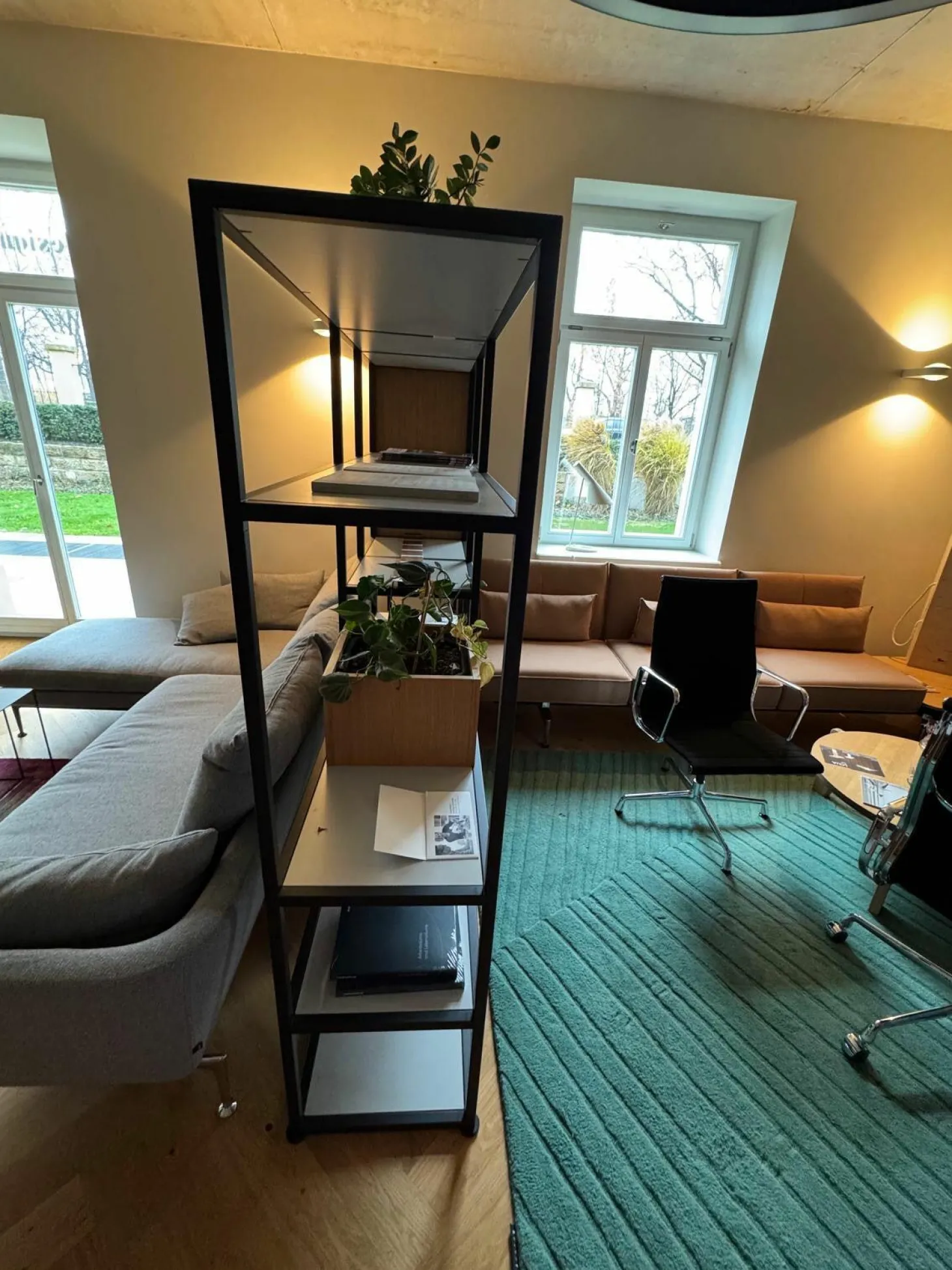 Kado Regal 5OH Eiche Hell Rahmen Basic Dark 30 Pulverbeschichtet